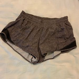 lululemon shorts 2.5